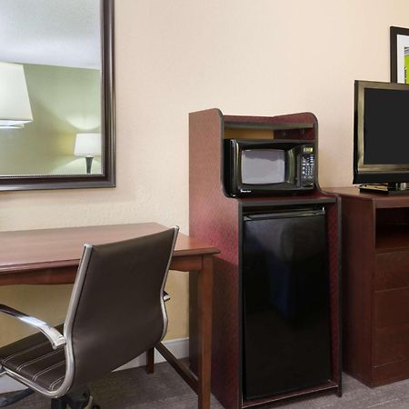 Hampton Inn Raleigh Cary Εξωτερικό φωτογραφία