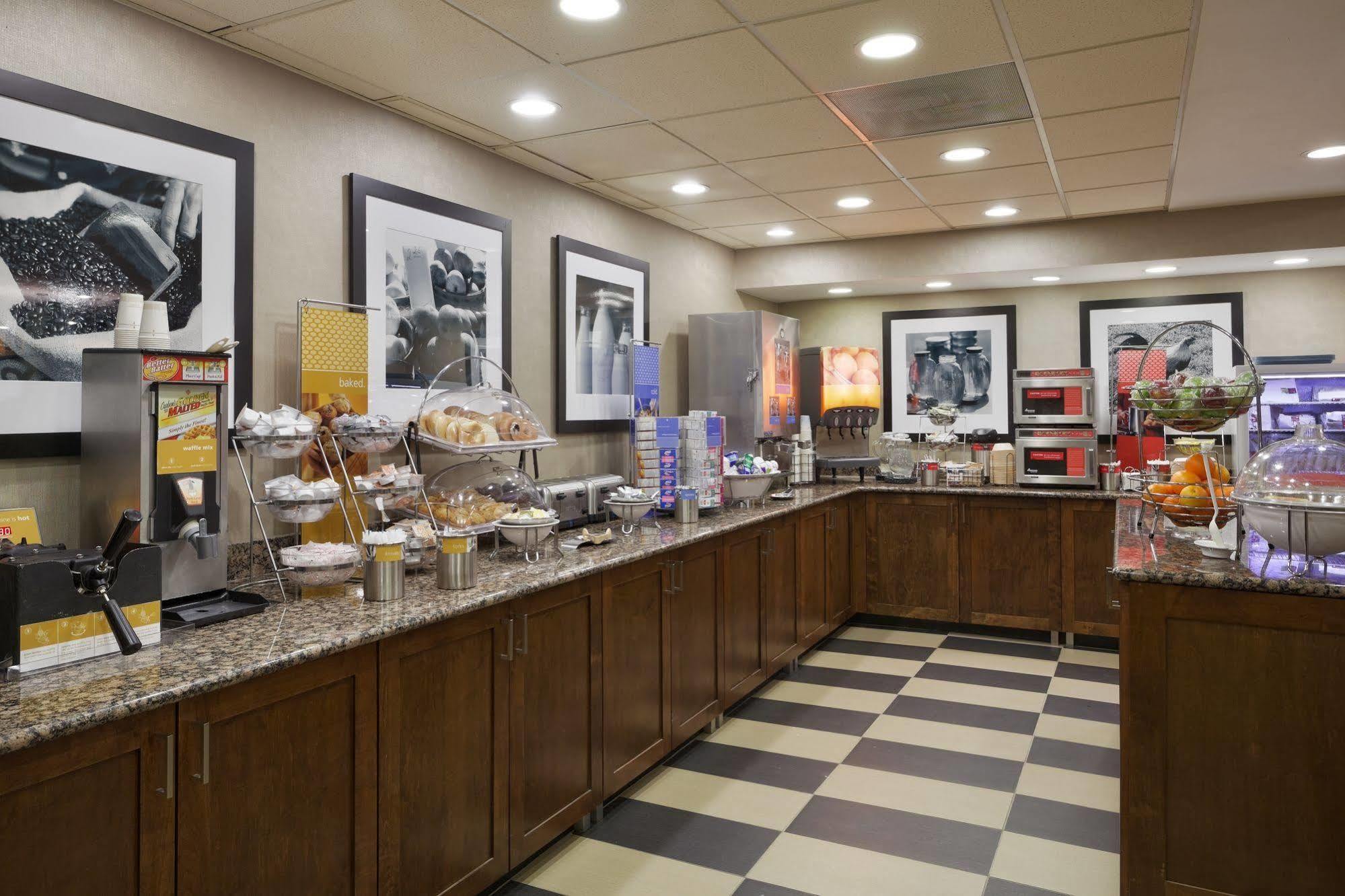 Hampton Inn Raleigh Cary Εξωτερικό φωτογραφία